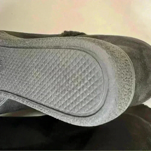 Unisa Missy Wedge Chelsea Boot slightly used, but in fabulous condition 7.5 - Picture 7 of 11